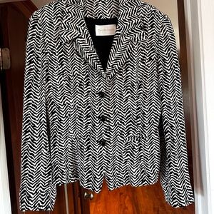 Dana Buchman 100% Silk Black & White Zigzag Notch Collar Blazer - Stunning!